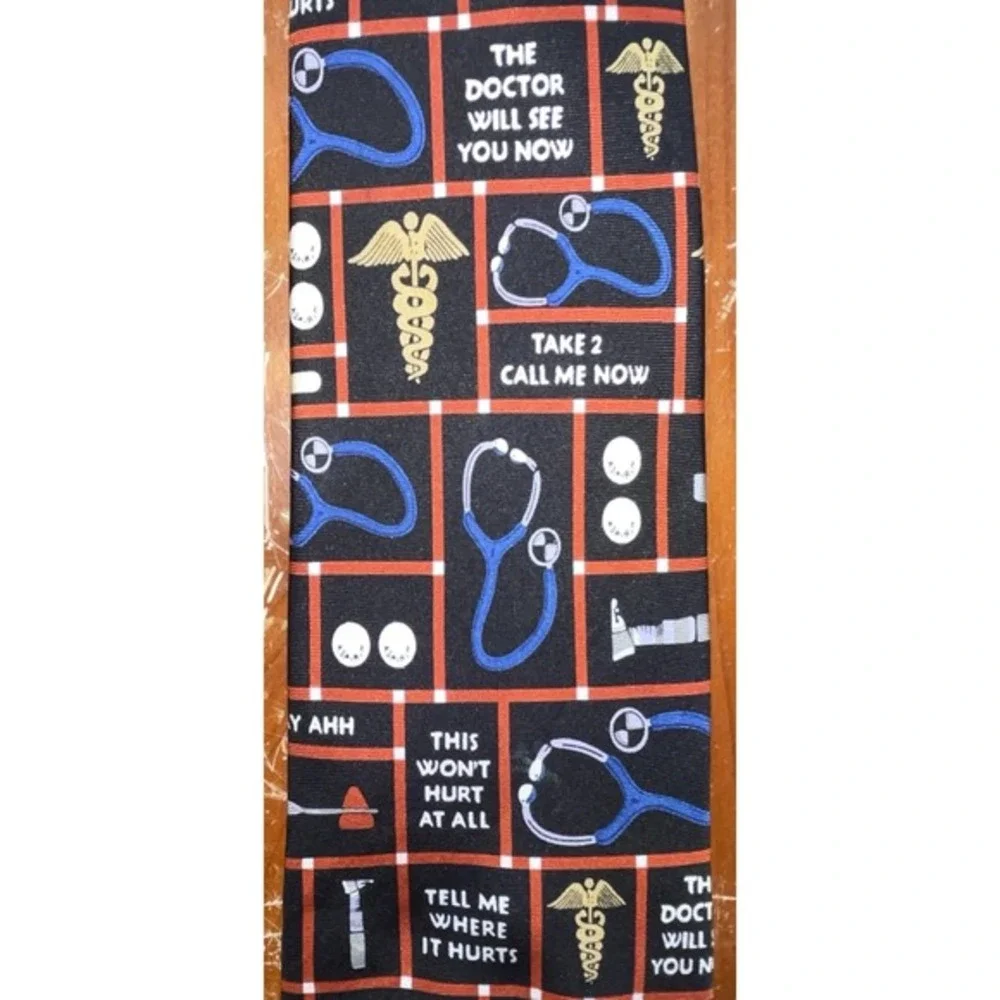 Museum Artifacts Mens Silk Medical Novelty Tie Black Red‎ Stethoscope Aspirin